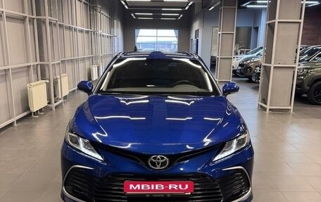 Toyota Camry, 2022 год, 3 555 000 рублей, 3 фотография