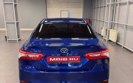 Toyota Camry, 2022 год, 3 555 000 рублей, 6 фотография