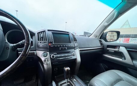 Toyota Land Cruiser 200, 2008 год, 2 999 000 рублей, 17 фотография