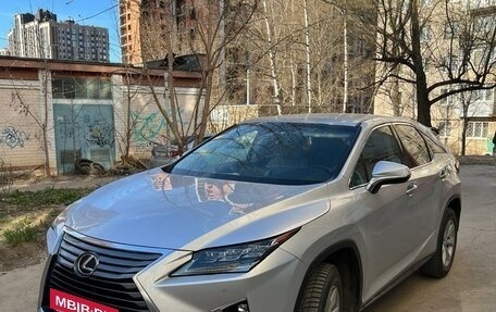 Lexus RX IV рестайлинг, 2016 год, 3 700 000 рублей, 6 фотография