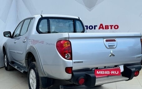 Mitsubishi L200 IV рестайлинг, 2014 год, 1 500 000 рублей, 4 фотография