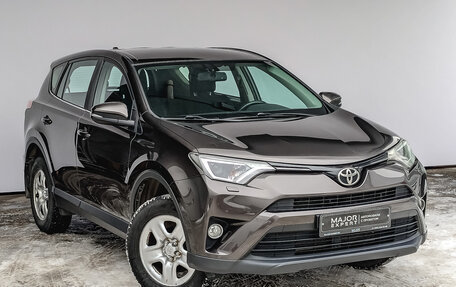 Toyota RAV4, 2018 год, 2 550 000 рублей, 3 фотография