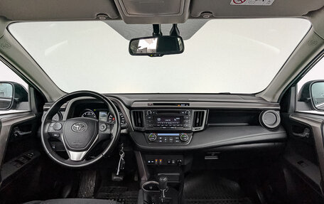 Toyota RAV4, 2018 год, 2 550 000 рублей, 14 фотография