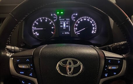 Toyota Land Cruiser Prado 150 рестайлинг 2, 2021 год, 8 500 000 рублей, 18 фотография