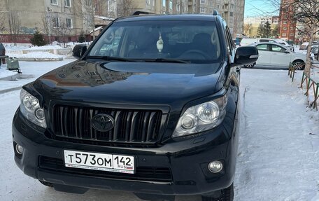 Toyota Land Cruiser Prado 150 рестайлинг 2, 2011 год, 3 200 000 рублей, 1 фотография