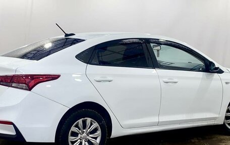 Hyundai Solaris II рестайлинг, 2018 год, 900 000 рублей, 8 фотография