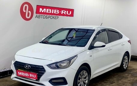 Hyundai Solaris II рестайлинг, 2018 год, 900 000 рублей, 3 фотография