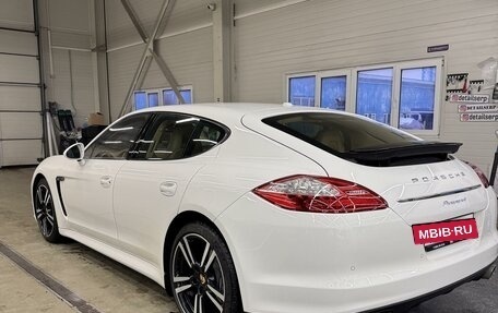 Porsche Panamera II рестайлинг, 2012 год, 2 800 000 рублей, 5 фотография