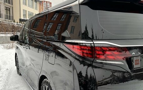 Toyota Alphard, 2024 год, 16 900 000 рублей, 6 фотография