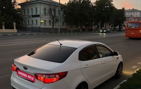 KIA Rio III рестайлинг, 2013 год, 1 100 000 рублей, 11 фотография