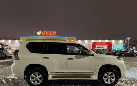 Toyota Land Cruiser Prado 150 рестайлинг 2, 2011 год, 2 712 000 рублей, 4 фотография