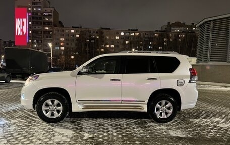 Toyota Land Cruiser Prado 150 рестайлинг 2, 2011 год, 2 712 000 рублей, 6 фотография