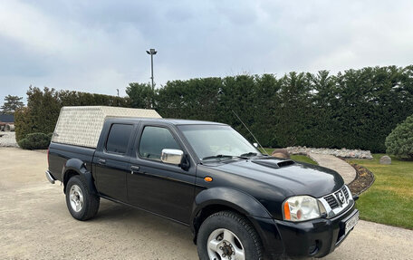 Nissan NP300, 2013 год, 1 000 000 рублей, 6 фотография