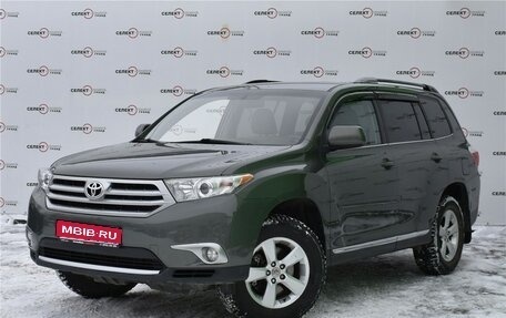 Toyota Highlander III, 2011 год, 1 950 000 рублей, 1 фотография