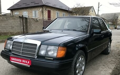 Mercedes-Benz E-Класс, 1992 год, 350 000 рублей, 2 фотография