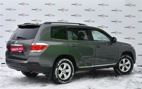 Toyota Highlander III, 2011 год, 1 950 000 рублей, 3 фотография