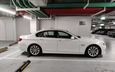 BMW 5 серия, 2011 год, 2 300 000 рублей, 6 фотография