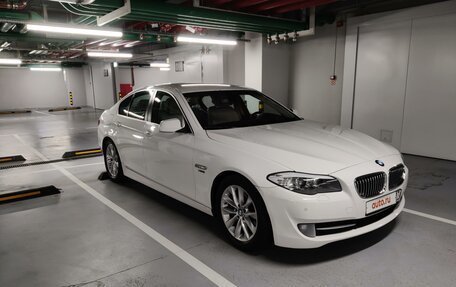 BMW 5 серия, 2011 год, 2 300 000 рублей, 7 фотография