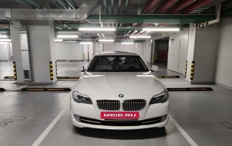 BMW 5 серия, 2011 год, 2 300 000 рублей, 9 фотография