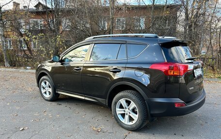 Toyota RAV4, 2014 год, 2 100 000 рублей, 4 фотография