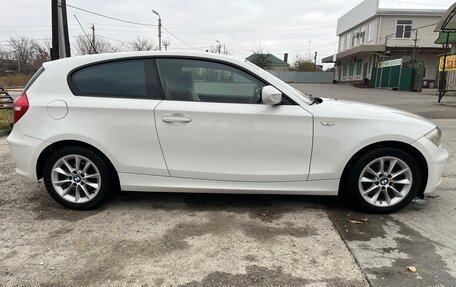 BMW 1 серия, 2011 год, 950 000 рублей, 8 фотография