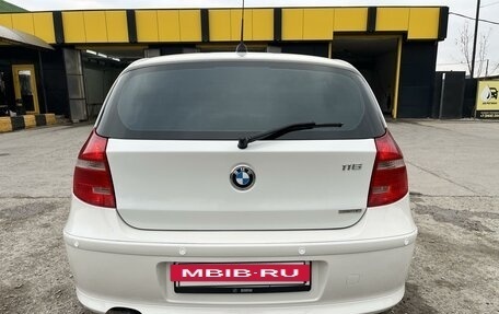 BMW 1 серия, 2011 год, 950 000 рублей, 7 фотография