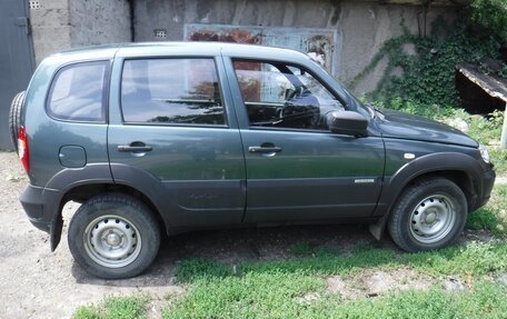 Chevrolet Niva I рестайлинг, 2015 год, 850 000 рублей, 3 фотография