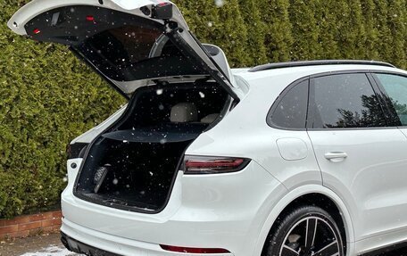 Porsche Cayenne III, 2023 год, 13 300 000 рублей, 7 фотография