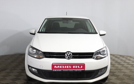 Volkswagen Polo VI (EU Market), 2013 год, 930 000 рублей, 2 фотография