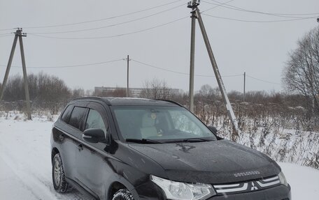 Mitsubishi Outlander III рестайлинг 3, 2012 год, 1 299 000 рублей, 2 фотография