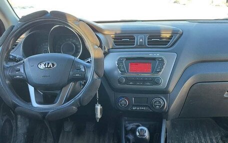 KIA Rio III рестайлинг, 2015 год, 1 400 000 рублей, 2 фотография