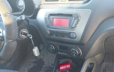 KIA Rio III рестайлинг, 2015 год, 1 400 000 рублей, 4 фотография