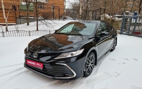 Toyota Camry, 2021 год, 3 650 000 рублей, 1 фотография