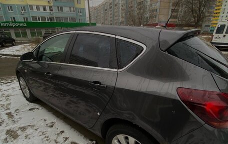 Opel Astra J, 2010 год, 850 000 рублей, 4 фотография