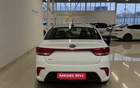 KIA Rio IV, 2018 год, 1 150 000 рублей, 5 фотография