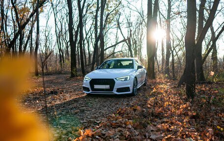 Audi A4, 2018 год, 3 600 000 рублей, 10 фотография