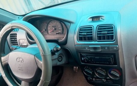 Hyundai Accent II, 2008 год, 550 000 рублей, 3 фотография