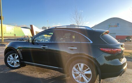 Infiniti QX70, 2016 год, 2 150 000 рублей, 3 фотография