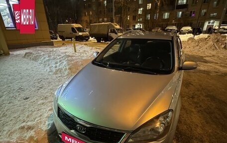 KIA cee'd I рестайлинг, 2010 год, 940 000 рублей, 2 фотография