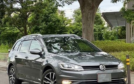 Volkswagen Golf VII, 2018 год, 1 310 000 рублей, 3 фотография