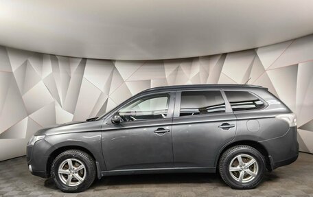 Mitsubishi Outlander III рестайлинг 3, 2013 год, 1 498 000 рублей, 5 фотография