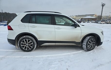 Volkswagen Tiguan II, 2019 год, 3 299 000 рублей, 3 фотография