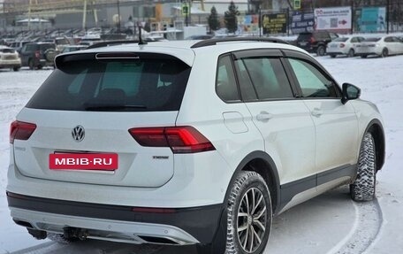 Volkswagen Tiguan II, 2019 год, 3 299 000 рублей, 4 фотография