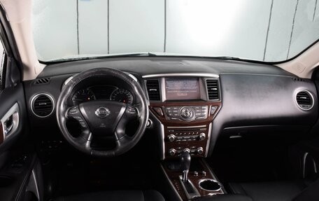 Nissan Pathfinder, 2016 год, 2 258 000 рублей, 6 фотография