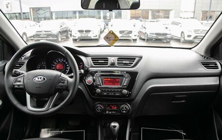 KIA Rio III рестайлинг, 2013 год, 899 000 рублей, 15 фотография