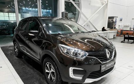 Renault Kaptur I рестайлинг, 2017 год, 1 489 400 рублей, 3 фотография