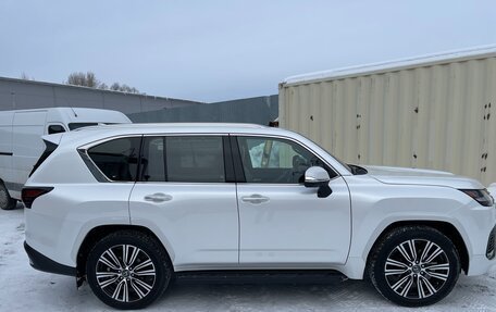 Lexus LX, 2024 год, 23 400 000 рублей, 5 фотография