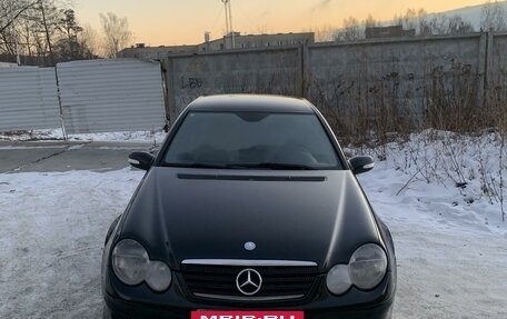 Mercedes-Benz C-Класс, 2005 год, 750 000 рублей, 2 фотография