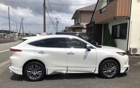 Toyota Harrier, 2020 год, 2 385 000 рублей, 2 фотография