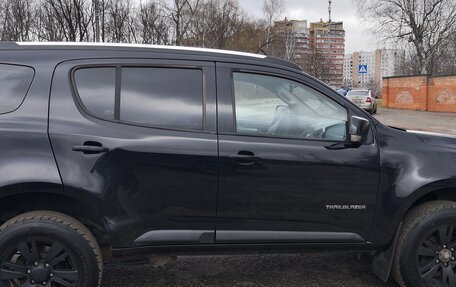 Chevrolet TrailBlazer II, 2013 год, 1 389 000 рублей, 2 фотография